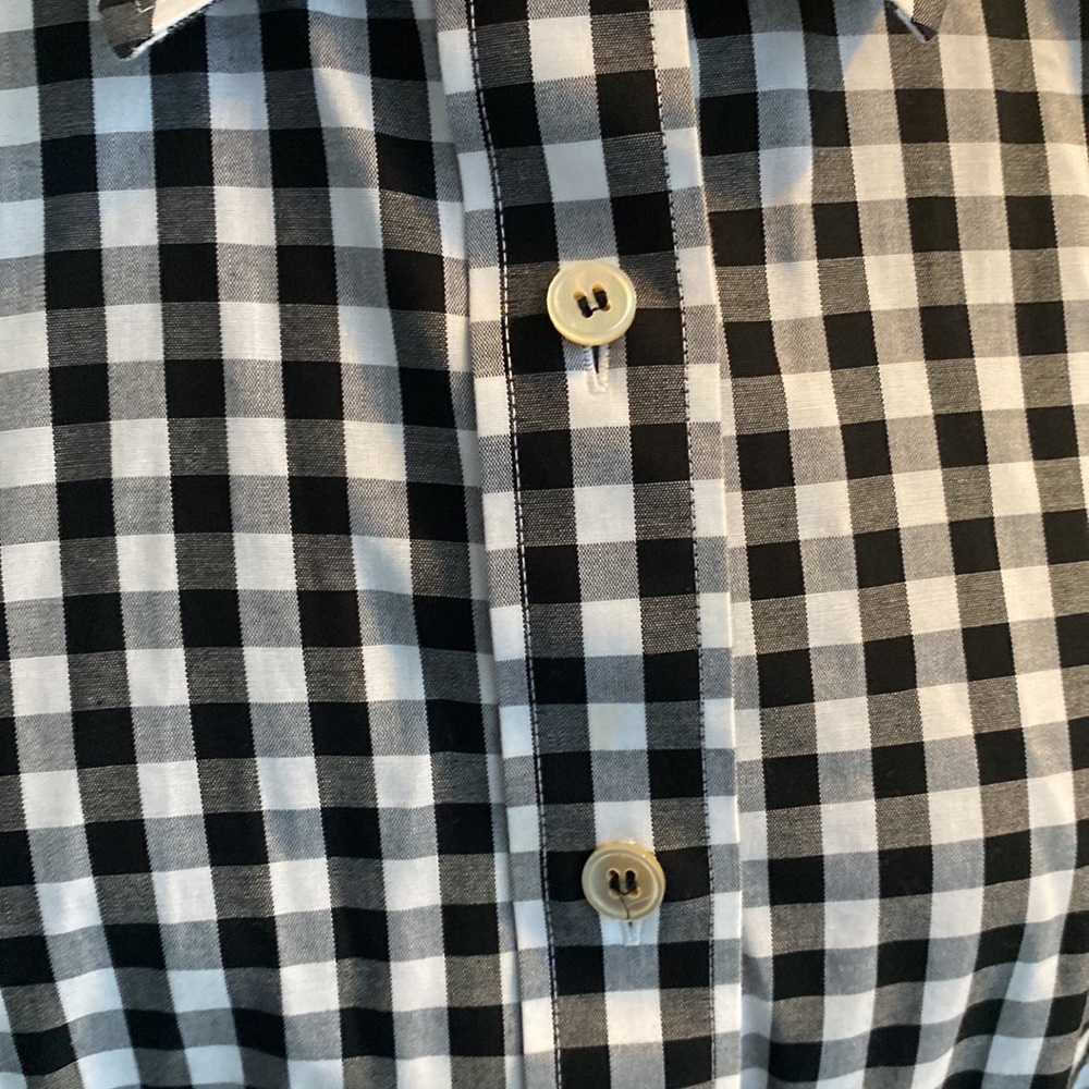 Size 14W tailored Talbots non-iron button down - Picture 4 of 8